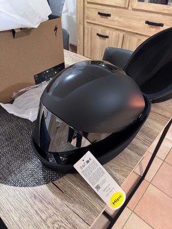 Brugt Specialized TT5 Helmet Taille M 2026 bike — billede 4 af 4