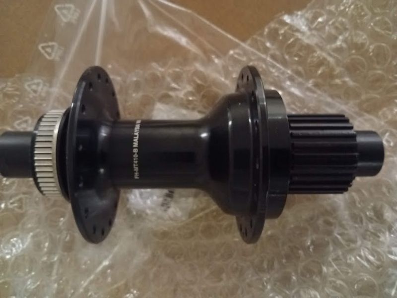 Tweedehands Shimano FH-MT410B Rear Hub 12x148 Boost 32 Spokes Wheels