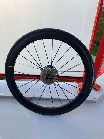 Used Mavic Cosmic carbone SLR 45 disc bike — image 2 of 9