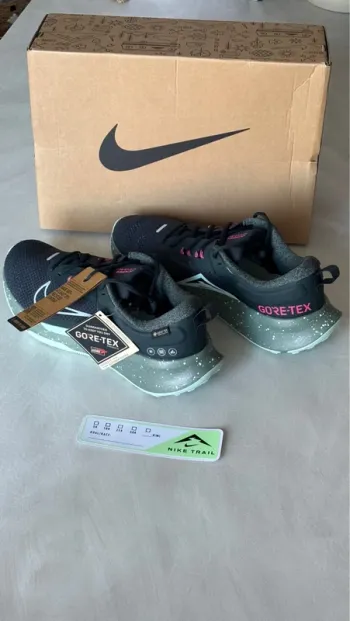 Brugt Nike Trial 2 Gore-Tex bike — billede 5 af 13