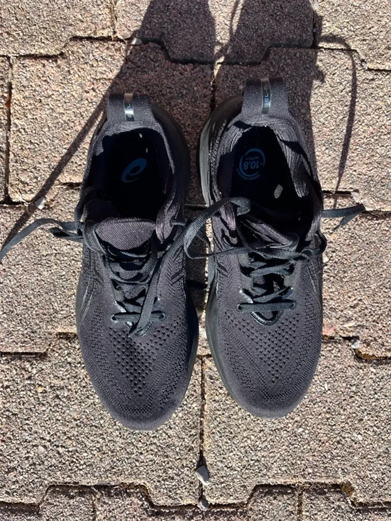 Used Asics Nimbus 26 bike — image 4 of 6