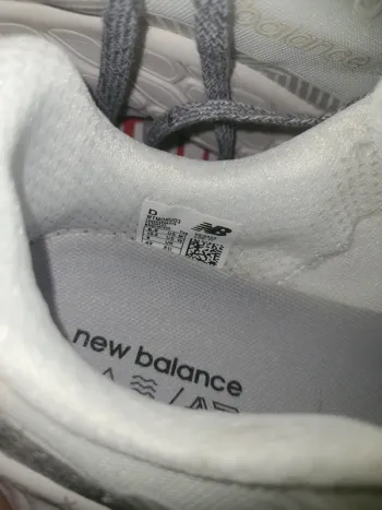 Used New Balance Running Shoes bike — image 4 of 4