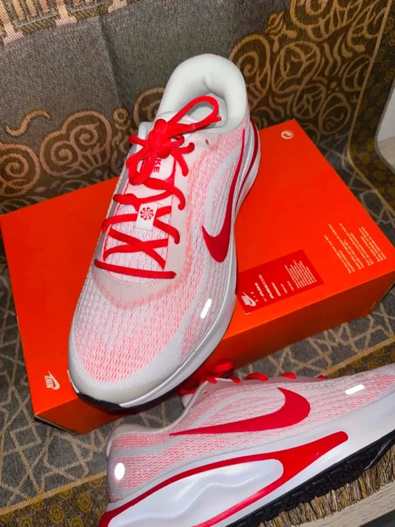 Używany Nike Journey Run bike — zdjęcie 3 z 15