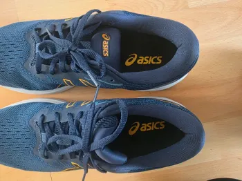 Used Asics GT-1000 11 bike — image 6 of 7