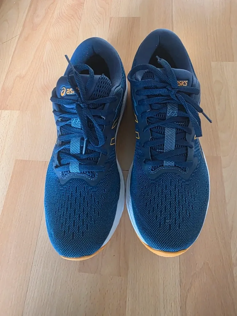 Used Asics GT-1000 11 bike — image 2 of 7