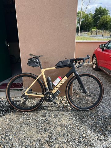 Used Roval Terra Wheelset 2023 bike — image 1 of 3