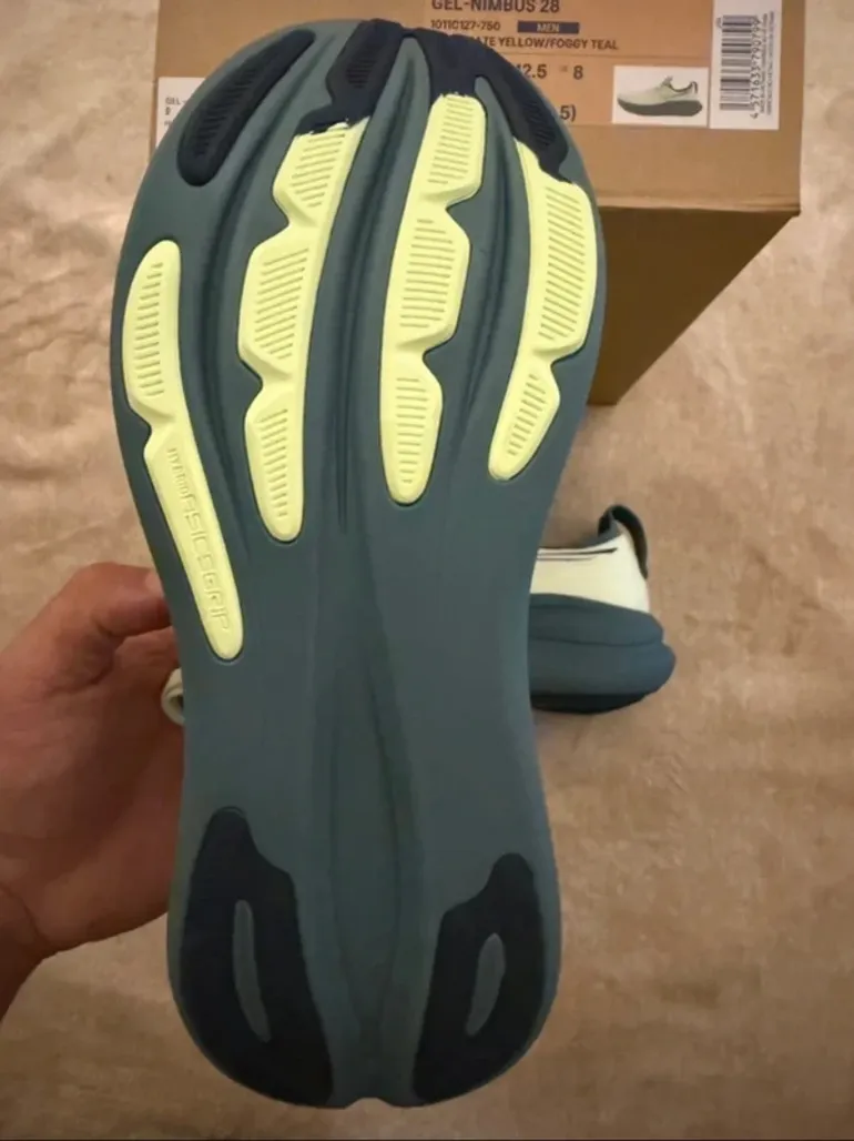Asics Gel Nimbus 28 bike usato — immagine 2 di 3