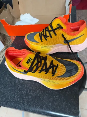 Brugt Nike ZoomX Vaporfly Next% 2 bike