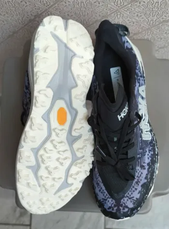 Used Hoka Speedgoat bike — image 6 of 9
