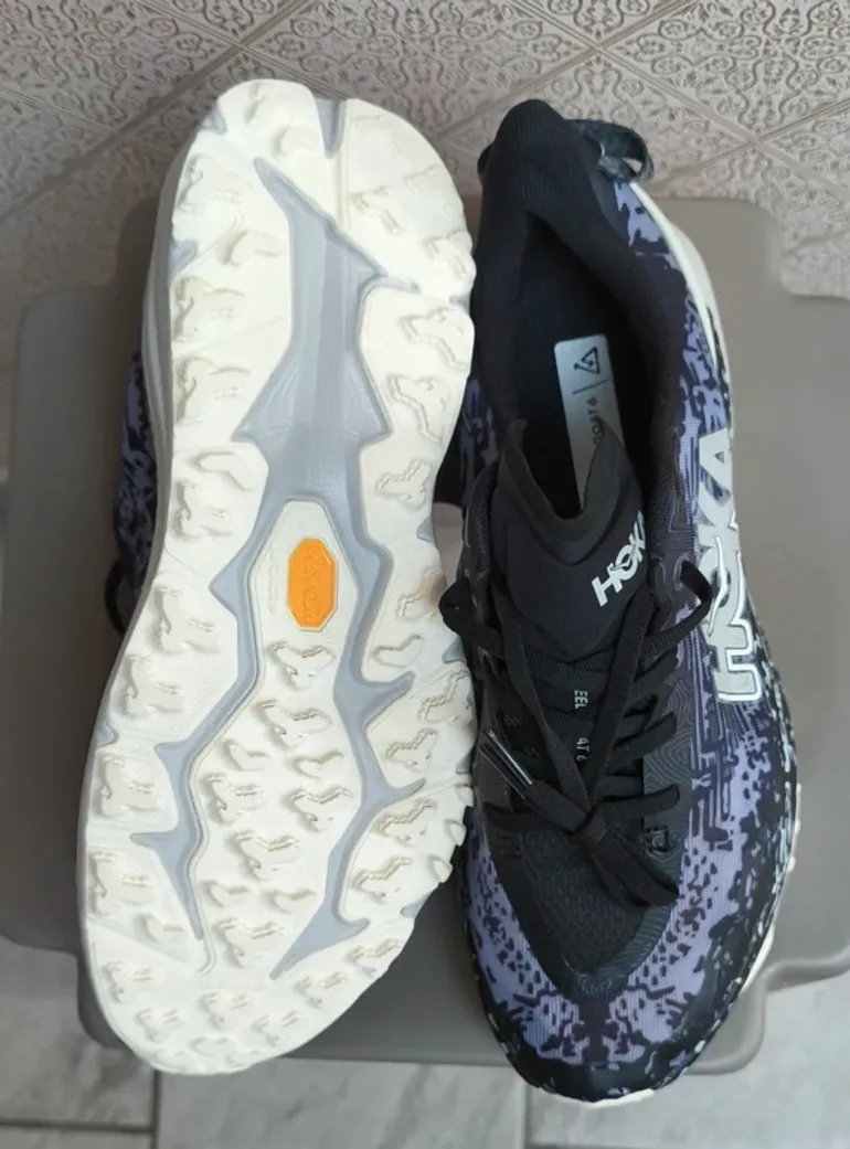 Used Hoka Speedgoat bike — image 6 of 9