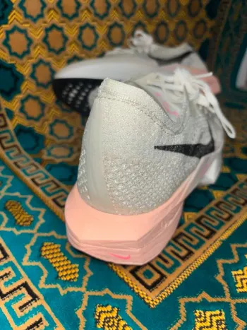 Used 100% Zoomx Vaporfly Next 3 bike — image 8 of 15