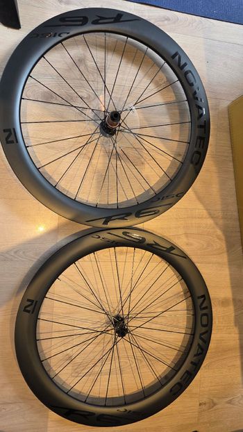 Gebrauchtes Novatec R6 Aero Carbon Wheels 2026 bike