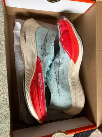 Used Nike Zoom Vaporfly Next%2 bike — image 3 of 15