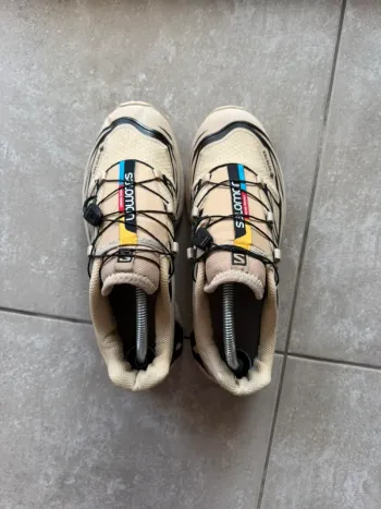 Used Salomon Trailrunning Shoes bike — image 3 of 4