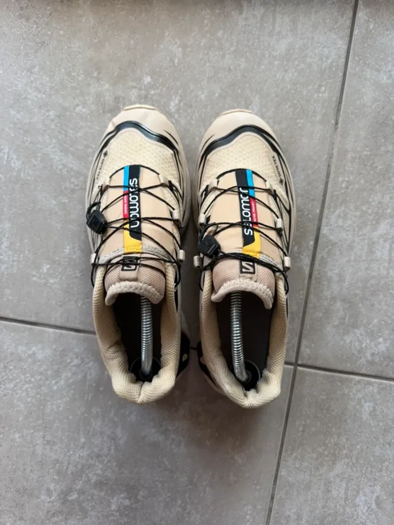 Used Salomon Trailrunning Shoes bike — image 3 of 4
