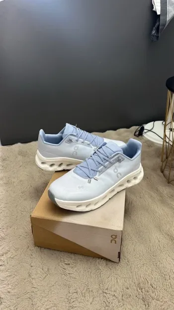 On Running Shoes Bleu Ciel Taille 43 bike de segunda mano