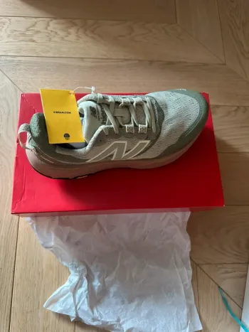 Brugt New Balance Hierro bike