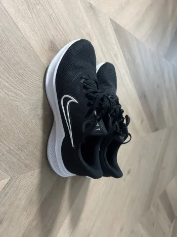 Brugt Nike Downshifter 11 bike