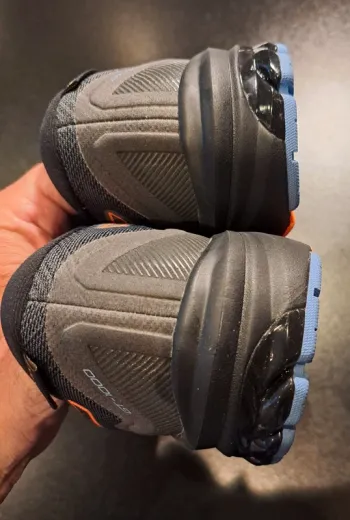 Gebrauchtes Asics GT-1000 Gore-tex bike — Bild 4 von 6