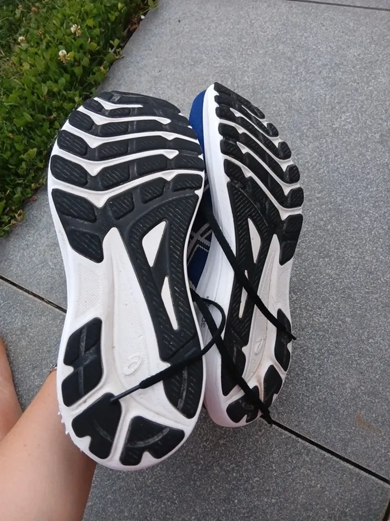Used Asics GT-1000 13 bike — image 3 of 4
