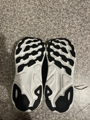 Used Hoka One One bike — image 3 of 4