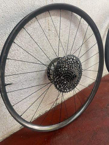 Zambra Carbon Wheels 2025 bike usato — immagine 4 di 8