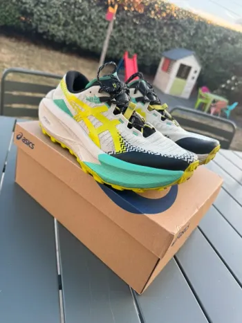 Brugt Asics Trabuco Max 5 bike