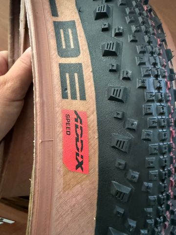 Tweedehands Schwalbe Thunder Burt 2026 bike — afbeelding 3 van 4