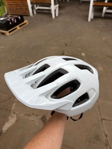 Brugt POC Cularis Helmet hydrogen white/uranium black matt 2025 Cycling Accessories