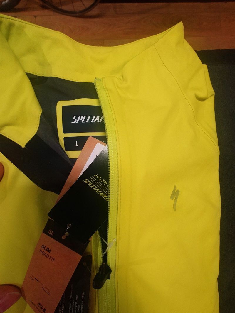 Used Specialized Hyprviz Neoshell Rain Jacket Men bike — image 5 of 5