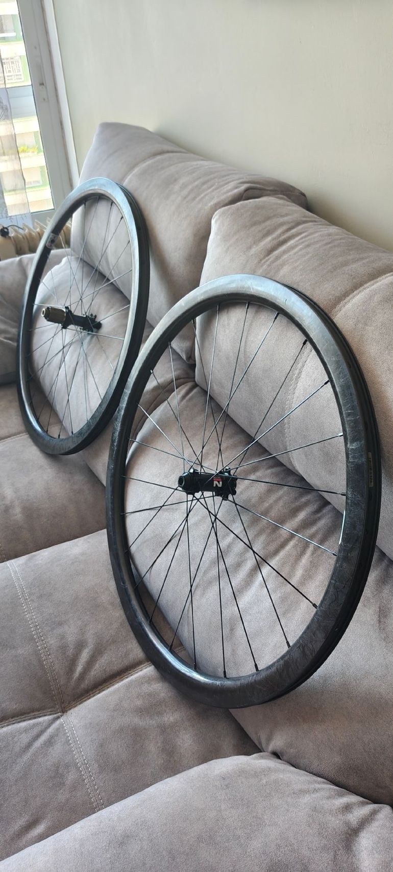 Brugt Custom Light Carbon Wheels 2023 bike — billede 3 af 11