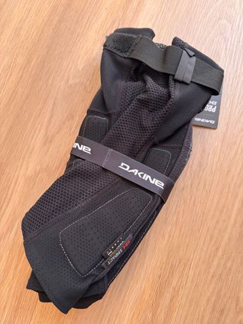 Brugt Dakine Pro Knee Pad bike — billede 3 af 3
