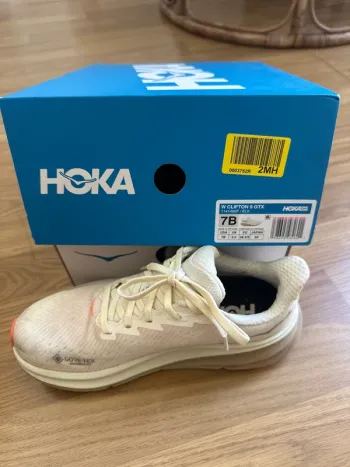 Brugt Hoka CLIFTON 9 GTX bike — billede 4 af 5
