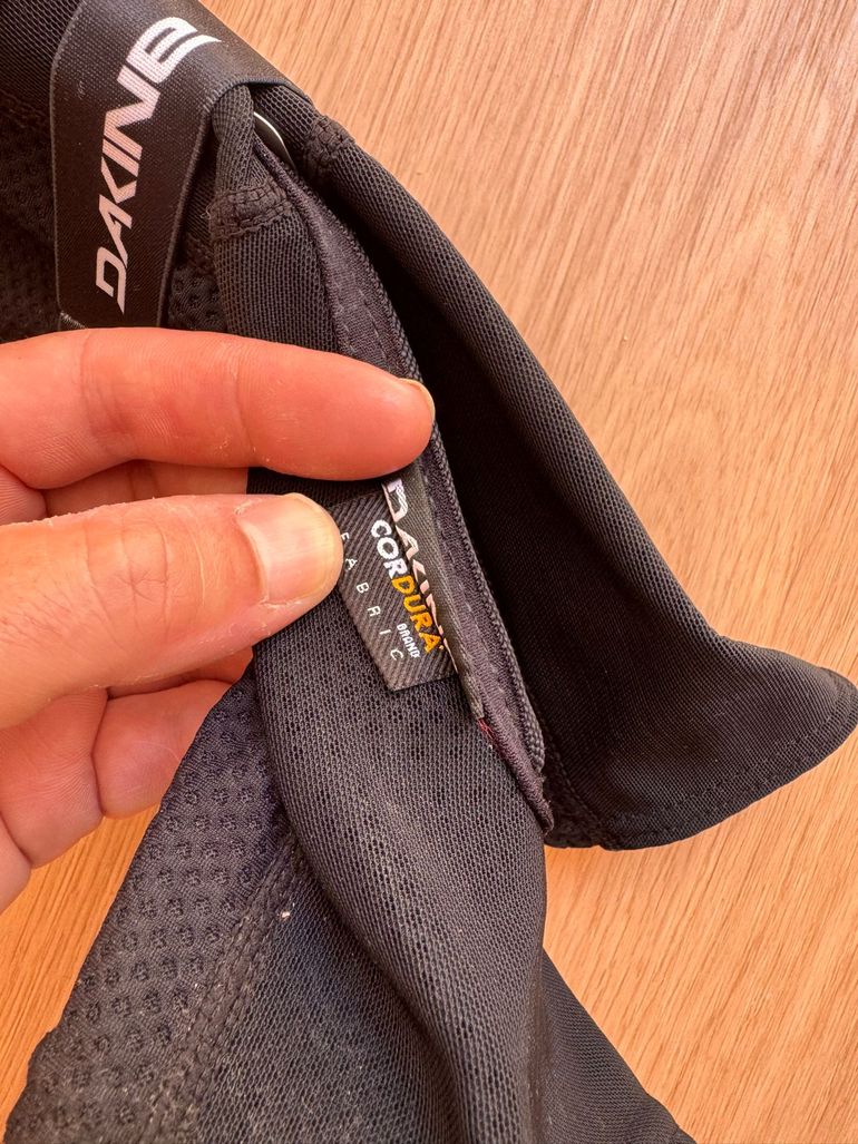 Dakine Coderas Slayer Elbow Pad bike usato — immagine 3 di 3
