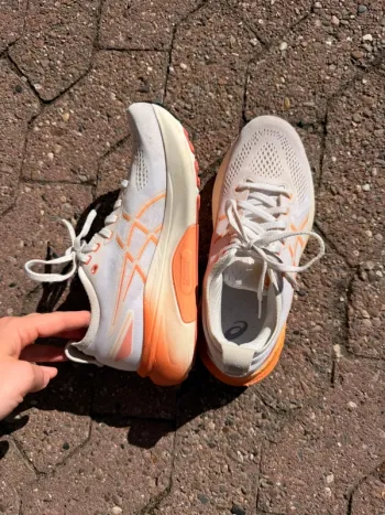 White Gel Kayano 31 bike usato