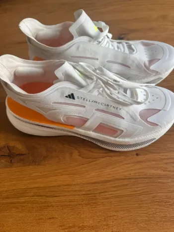 Tweedehands Adidas Ultra Boost Stella McCartney bike — afbeelding 2 van 5