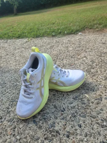 Used Asics Gel-Cumulus 27 bike