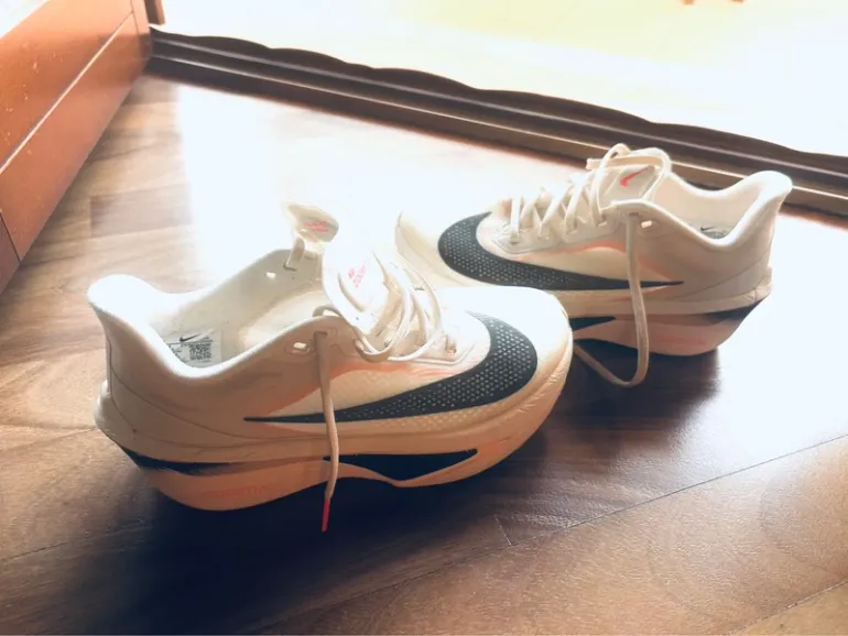 Używany Nike Zoom Fly 6 bike — zdjęcie 3 z 3
