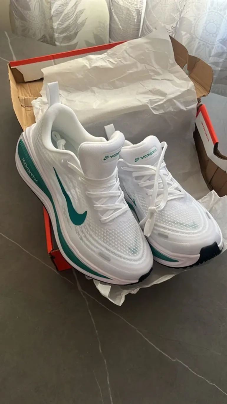 Nike Vomero PLUS bike usato — immagine 3 di 5