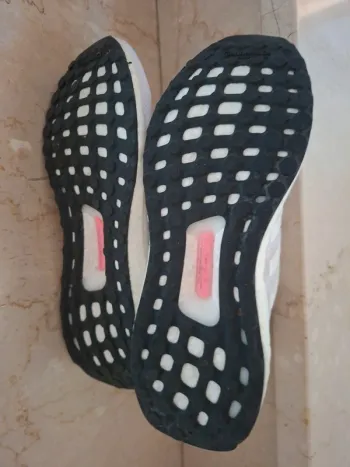 Adidas Ultra Boost bike d'occasion — image 6 sur 7