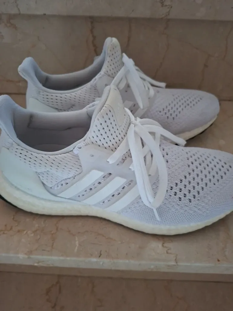 Adidas Ultra Boost bike d'occasion — image 2 sur 7