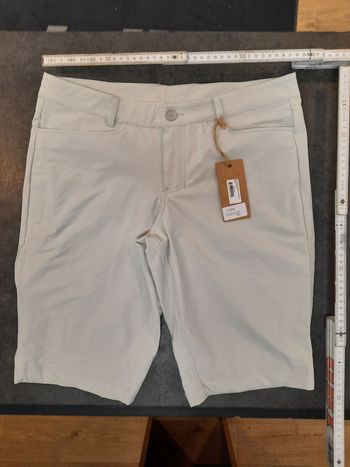 Used Specialized Hose Utility Short WMN bike