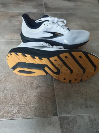 Brugt Brooks Laufschuhe bike