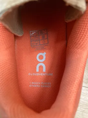 Gebrauchtes On Running Cloudventure bike — Bild 2 von 4