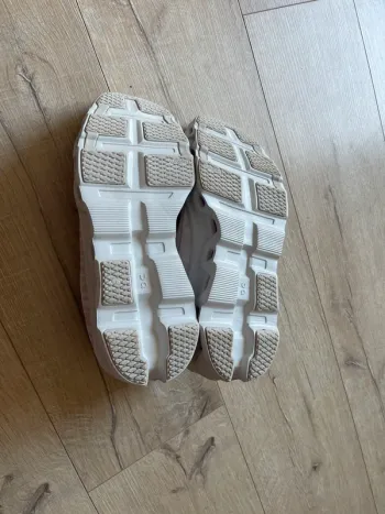 Tweedehands On Running On Schuhe bike — afbeelding 6 van 6