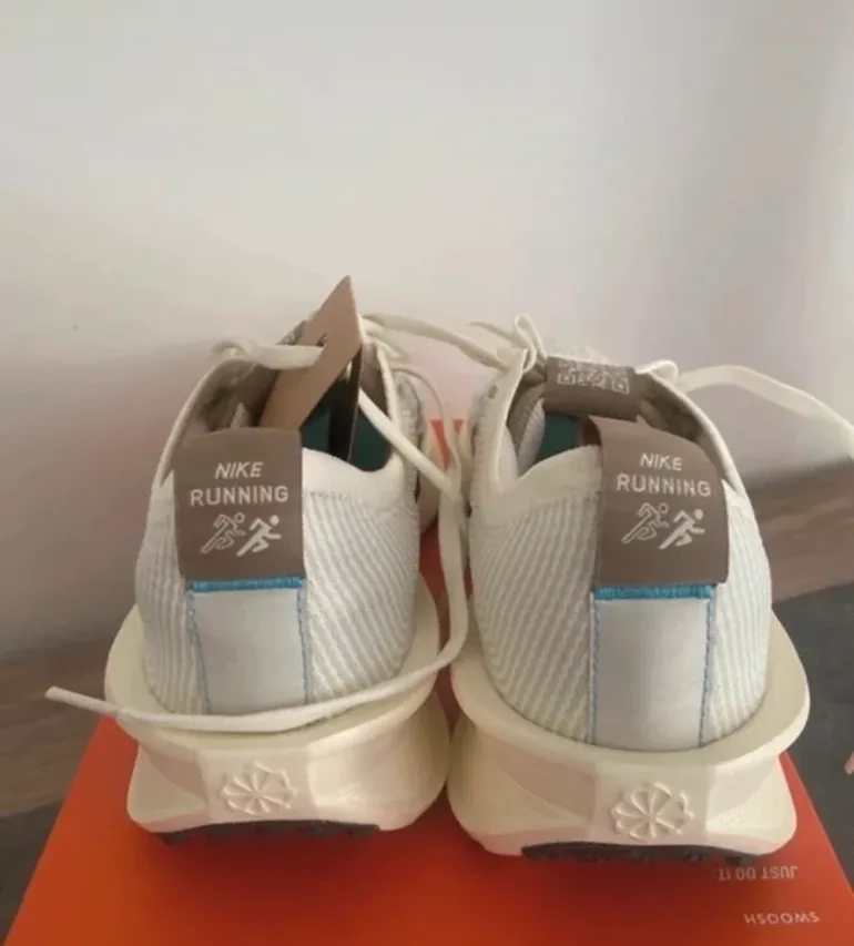 Brugt Nike Running Shoes bike — billede 3 af 5
