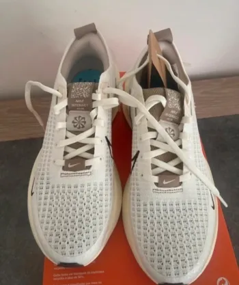 Brugt Nike Running Shoes bike — billede 2 af 5