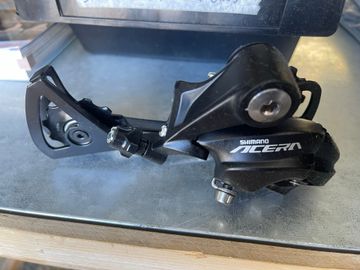 Shimano Acera RD-T3000 9-speed Drivetrain & Pedals usato