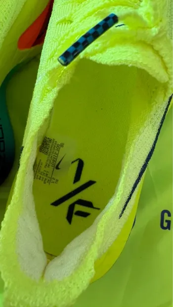 Tweedehands Nike Air Zoom Alphafly bike — afbeelding 8 van 11