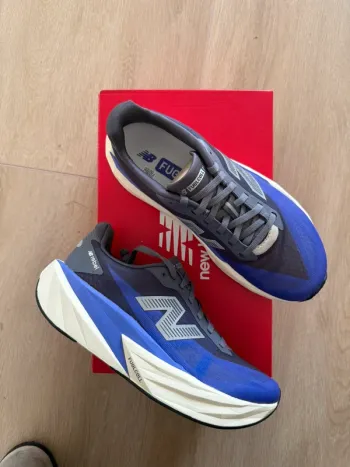 Brugt New Balance FuelCell Rebel v4 bike